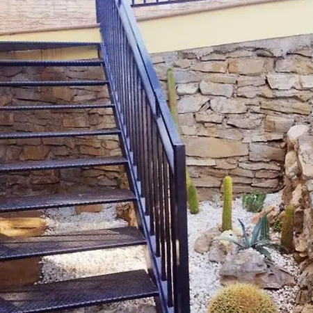 Charming In + Pool * إل فيندريل