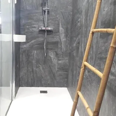 Charming In + Pool * إل فيندريل